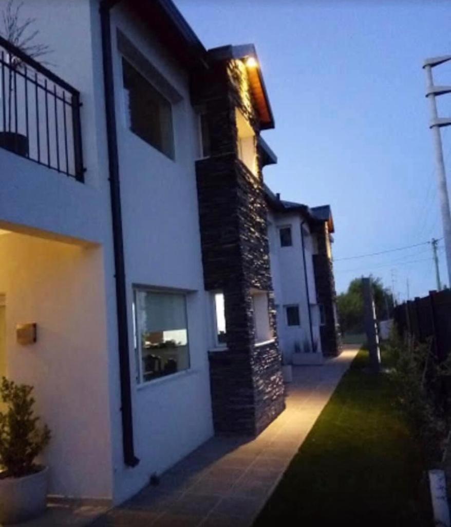Del Sol Apart Hotel Sarmiento  المظهر الخارجي الصورة